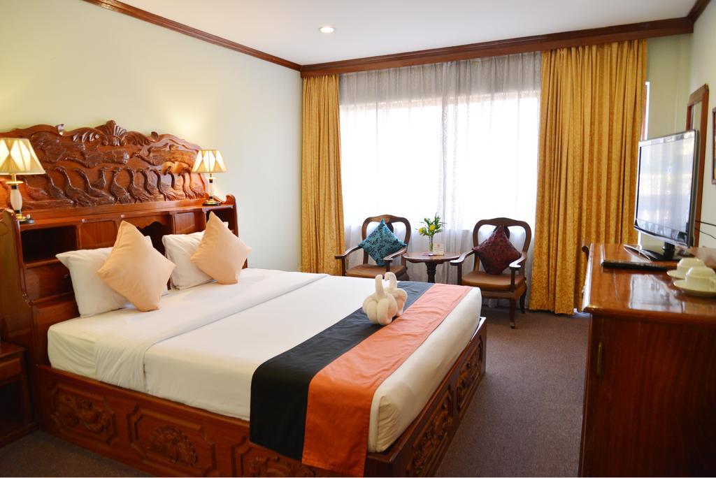 Angkor Hotel Sziemreap Kültér fotó